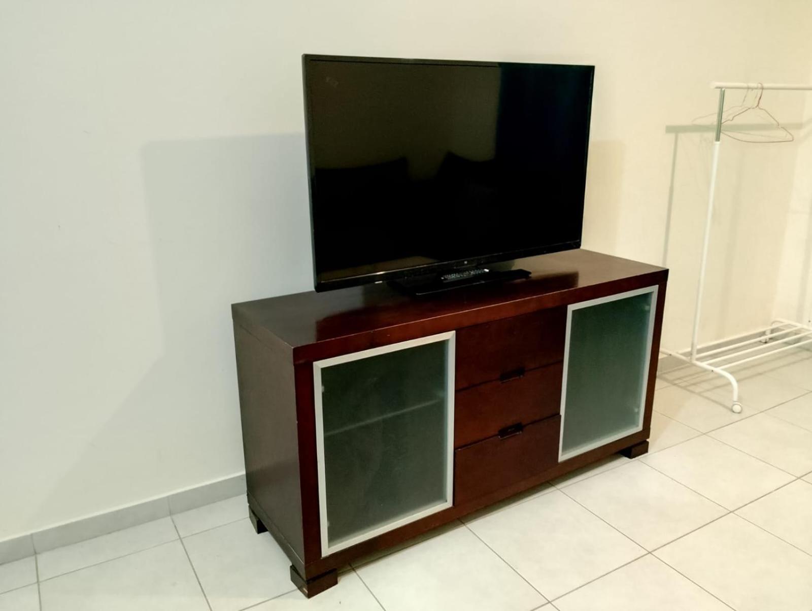 Apartament Two Bedroom Holidays Apartment, Walking Distance To The And Harbour